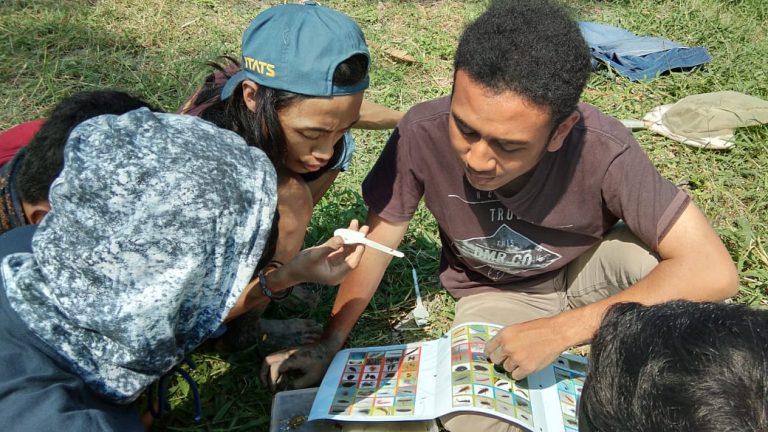 Mahasiswa Teknik Lingkungan Belajar Biotilik di Kawasan Konservasi Kali Surabaya, Wringinanom Gresik